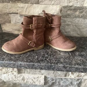 Old Navy toddler brown suede boots size 8